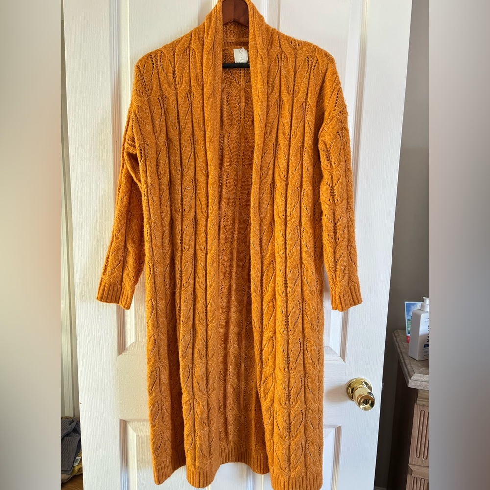 EUC- Joie Cable Knit Cardigan, Brown/orange in color. Soft and cozy